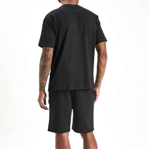 เสื้อยืดวินเทจลายฟอกสีพร้อมโลโก้สั่งทำ ผ้าฝ้าย 100% เนื้อหนา ชุดเซ็ต 2 ชิ้น กางเกงขาสั้นผู้ชาย ขายส่ง ชุดเซ็ตกางเกงขาสั้นผู้ชายแบบฟอก - Product Image 2