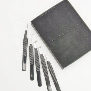 Juego de Pinzas para Extensión de Pestañas de Diseño Personalizado, Acero Inoxidable con Recubrimiento de Polvo Negro, Ligeras, Antibacterianas, para Cuidado Personal - Product Image 3