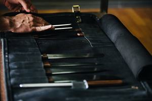 Sac de rangement pour couteaux en cuir classique écologique, fait main, portable, avec emplacements pour la cuisine à domicile LKR-0215 - Product Image 3