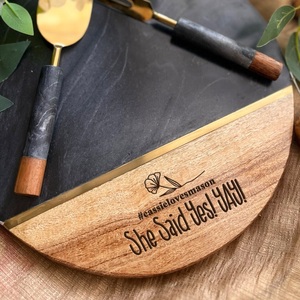 Juego de Tabla de Quesos Artesanal de Mármol y Madera de Acacia con Cuchillos de Queso de Acero Inoxidable Dorado, Plato Redondo Premium para Charcutería - Product Image 5