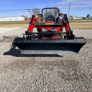 Tracteur Massey Ferguson GC1723E avec utilitaire compact pour la préparation des pelouses, les travaux de jardinage et l'entretien des paysages résidentiels - Product Image 6