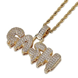 Collier avec pendentif lettre plaqué or, serti de pierres, chaîne en corde, bijoux hip-hop en laiton, cadeau personnalisé avec nom - Product Image 1