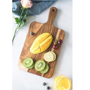 Planche à découper en bois d'acacia avec poignée intégrée et trou de suspension, écologique, épaisseur 1,5 cm, passe au lave-vaisselle - REHMAN CRAFT - Product Image 3