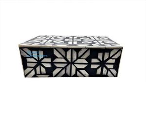 กล่องเก็บเครื่องประดับทำมือลายฉลุกระดูกสีดำ พร้อมโลโก้สั่งทำ ขนาด 30x20x10 ซม. ของตกแต่งบ้าน ของสะสม - Product Image 4