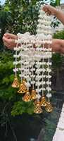 Künstliche Mogra-Jasmin-Girlande mit Goldglöckchen |   1,20 m Blumen-Hängedekoration |   Hochzeits-Türdekoration |   Seemantham Pellikuthuru Dekor