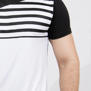 Camiseta Vintage para Hombre, Tejido de Algodón Suave, Aspecto Desgastado Único, Ajuste Cómodo, Estilo Casual y Urbano para Uso Diario - Product Image 4