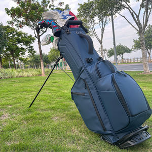 Sac de golf imperméable haut de gamme avec support automatique et sangles doubles rembourrées pour un confort maximal sur le parcours - Product Image 1