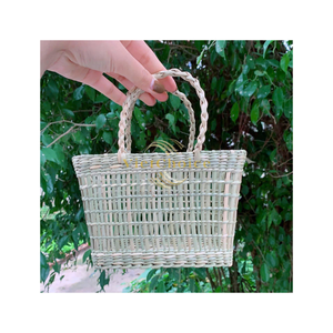 Sac fourre-tout en jonc de mer fait main Vietnam Vietchoice, sac à bandoulière tissé naturel, logo personnalisé, style tendance, écologique, pour l'été et les voyages - Product Image 4