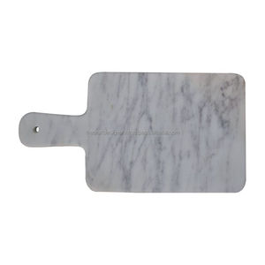 Planche à découper en marbre non absorbante assurant la sécurité alimentaire tout en empêchant le transfert de saveurs indésirables entre les aliments - Product Image 2