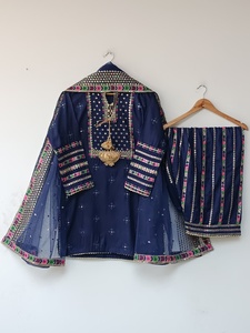 Colección Eid elegante y hermosa de 3 piezas: camisa, shalwar y dupatta de tela, ropa tradicional para Eid. - Product Image 3