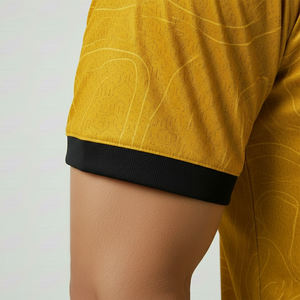 Conjunto de Uniforme de Fútbol Transpirable Personalizado OEM, Sublimado con Apliques, 100% Poliéster, Uniforme de Club para Unisex - Product Image 5