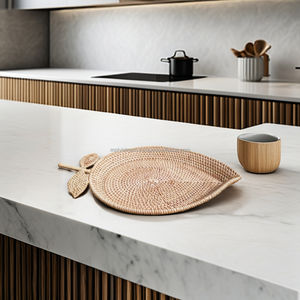 Plateau alimentaire en rotin feuille avec logo personnalisé de haute qualité avec manche en bois Table de service en gros du Vietnam - Product Image 1