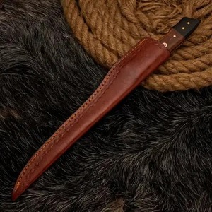 Cuchillo de filetear de 12 pulgadas hecho a mano de acero de Damasco con hoja dentada de punta caída, mango de madera y hueso, con funda de cuero - Product Image 4