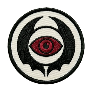 Parche Termoadhesivo Personalizado con Ojo Alado, Insignia Bordada Circular, Aplique de Ala de Murciélago con Ojo Turco Rojo para Ropa Gótica, Chaquetas y Streetwear - Product Image 1