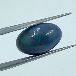 Opale de feu naturelle bleu foncé de qualité supérieure, taille ovale, pierre précieuse non montée, 5,23 carats, 10,50x16,40 MM pour la fabrication de bijoux - Product Image 1
