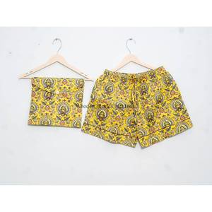 Conjunto de pijama de algodón 100% hecho a mano en India, transpirable, estampado a mano, estilo vintage, ropa de dormir corta para mujer. - Product Image 2