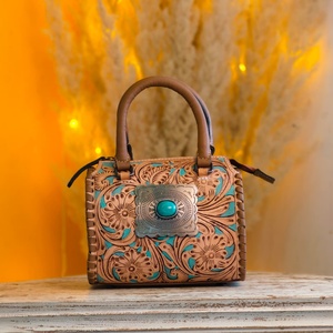 Venus Leathers Were Hot Selling Western Handmade Letter Pattern Floral Genuine Leather Crossbody Tote Zipper Closure Lightweight - Product Image 1