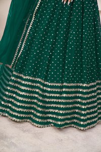 Ensemble Lehenga Choli vert vintage en georgette tissée avec dentelle Zari et sequins, tenue de mariage ethnique pour femme, longueur ras du sol - Product Image 6