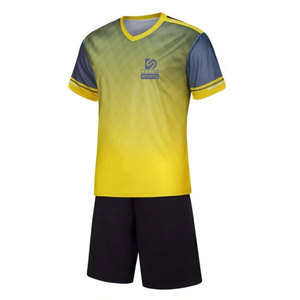 Productos populares en venta, hechos en Pakistán, técnica de impresión por sublimación, uniformes de fútbol y pantalones cortos para equipos a precios competitivos - Product Image 2