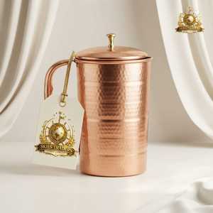Carafe à eau cylindrique martelée en cuivre pur avec couvercle et poignée à bouton doré, récipient de stockage d'eau potable vintage, vente en gros - Product Image 1