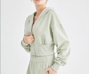 Sweat-shirt à capuche court pour femme, coupe ample, manches longues, style streetwear décontracté, confortable et élégant - Product Image 6