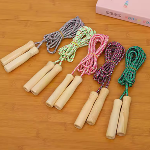 Corde à sauter avec poignée en bois 2,5 m, corde à sauter portable pour l'exercice à domicile, unisexe, non intelligente - Product Image 1
