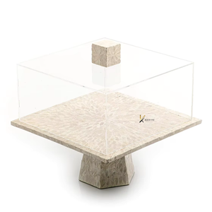 Ensemble de deux plateaux à nourriture au design moderne, élégants et de qualité supérieure, faits à la main en nacre, pour les fêtes et les événements - Product Image 4