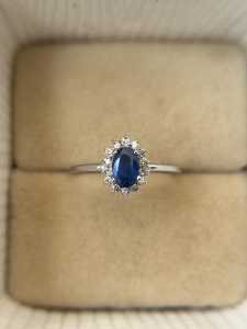 Anillo minimalista de zafiro azul, corte ovalado, zafiro azul real con halo, anillo de compromiso vintage para mujer, joyería. - Product Image 5
