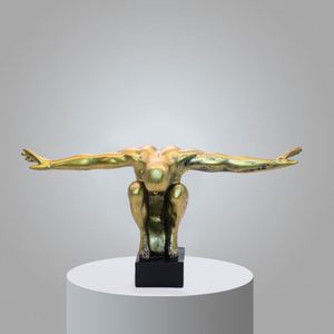 Sculpture en résine de figurine nordique en vol, décoration pour bureau, meuble TV, bar à vin - Product Image 4