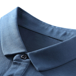 Chemise grise unie à manches courtes pour homme, avec bordure vert citron, coupe décontractée, en maille polyester/coton respirante, boutonnée sur le devant, avec logo. - Product Image 2