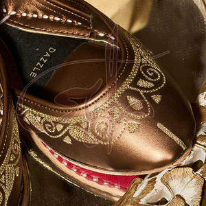 Zapatos Khussa Profesionales para Mujer, Parte Superior de Cuero Duradero, Suela Antideslizante, Diseño Impreso a la Moda, Colores Personalizables - Product Image 5