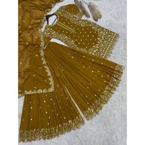 Top de robes de carrière de créateur-Plazzo et Dupatta avec broderie - Product Image 2