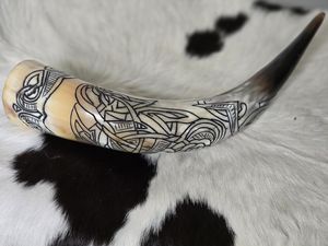 Cuerno Vikingo para Beber, Hecho a Mano, con Base de Hierro, Diseño Vikingo - Product Image 3