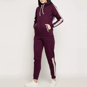 Conjunto Deportivo para Mujer Color Borgoña con Capucha, Manga Larga, Diseño Sólido, Corte Holgado Informal, Sudadera y Pantalones con Bolsillos Laterales - Product Image 5