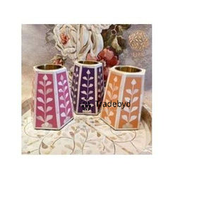 Élégant porte-bougie en os incrusté fait main, accent de décoration d'intérieur de luxe par Tradebyd - Product Image 1