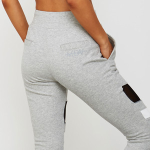 Ensemble de survêtement pour femme respirant et personnalisé, de qualité supérieure, tendance, style streetwear, vente en gros, collection 2026 - Product Image 4