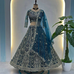Vêtements ethniques pour femmes à faible MOQ, vente en gros à bas prix, stock disponible, livraison rapide, fabricant OEM, marque privée, Lehenga Choli recyclé - Product Image 1