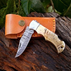 Couteau pliant en acier Damas de haute qualité, meilleur prix de gros, avec manche en corne de bélier et étui en cuir, personnalisable OEM ODM, faible MOQ - Product Image 1