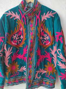 Chaqueta Bomber de Terciopelo Bordada Estilo Suzani, Hecha a Mano en India, Reversible, Ecológica, Transpirable, de Invierno, Unisex, para Mujer - Product Image 5