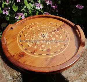 ถาดไม้ทรงกลมขัดเงา ประดับมุกอย่างประณีต สไตล์รักและเรือเดินสมุทร เหมาะสำหรับของที่ระลึกและของขวัญแต่งงาน - Product Image 2