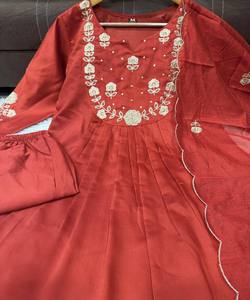 Conjunto Kurti de Algodón Chanderi con Bordado de Lujo y Dupatta, Ropa Festiva, Disponible, Precio al por Mayor, Prenda Étnica en Color Naranja - Product Image 6