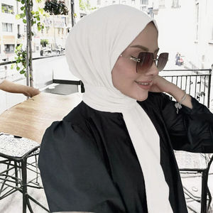 SIDDIQUI HOSINEX Women's Autumn Traditional Muslim Cotton Chiffon Hijab Long Length Solid Pattern Windproof Breathable Shawl - Product Image 1