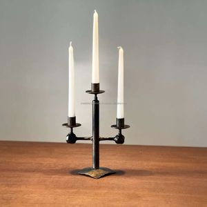 Candelabro de Metal de hierro forjado grande moderno de lujo, candelabro de pie para 3 velas, decoración navideña Vintage para el hogar - Product Image 1
