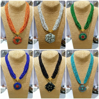 Collier élégant pour femmes de style bohème indien SK NOOR SONS avec perles de verre colorées et grande pierre saphir pour la fabrication de bijoux Delhi