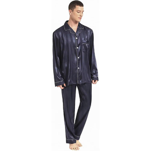 Vêtements de nuit pour hommes de luxe personnalisables en gros, chemises à manches courtes avec pantalon, ensemble de pyjama respirant 100% soie, toutes saisons - Product Image 3