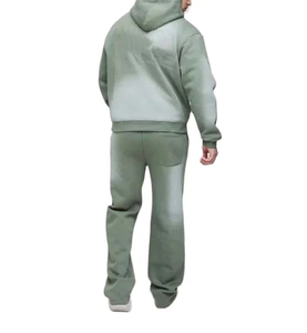 Ensemble de survêtement personnalisé pour homme, effet délavé, avec sweat à capuche zippé et pantalon de jogging évasé à impression en relief - Product Image 3
