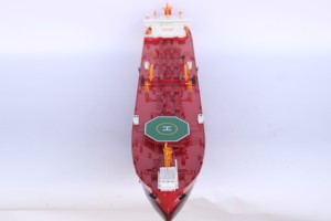 EVITA OIL TANKER Maquette de navire marchand norvégien en bois artisanal pour collection, cadeau d'affaires ou décoration intérieure - Product Image 2