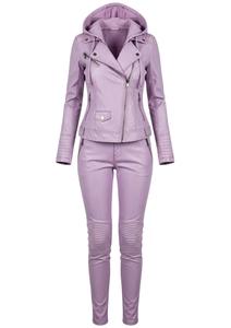 Conjunto Deportivo de Mujer con Capucha de Cuero Morado, Sudadera Holgada de Lujo, Pantalones Jogger Ajustados - Product Image 4