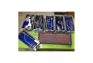 Juego Completo de Retractores Omni de Alta Calidad Wenquar WB-1010, 480 Piezas, Incluye Tornillos, Instrumentos Quirúrgicos Ortopédicos con Certificación CE - Product Image 1