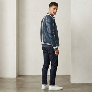 Blouson Bomber en Cuir de Mouton de Haute Qualité pour l'Hiver, Style Urbain, OEM, Couleurs et Logo Personnalisables, Écologique et Respirant pour Hommes - Product Image 1